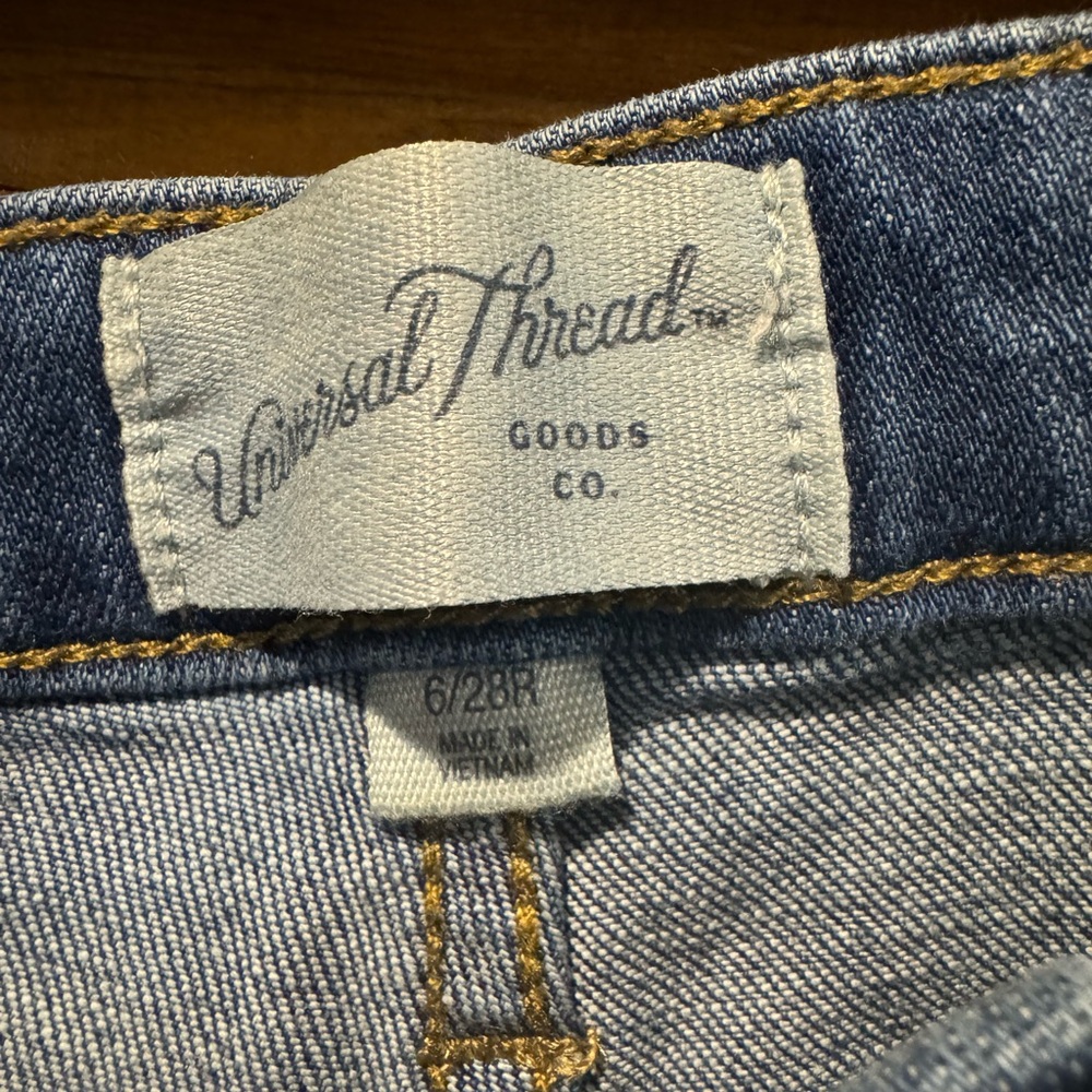 Universal Thread Jeans - Picture 3 of 5